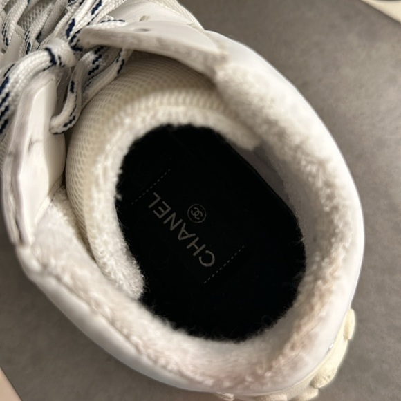 Chanel high top sneakers - Size 39.5 - Picture 4 of 6